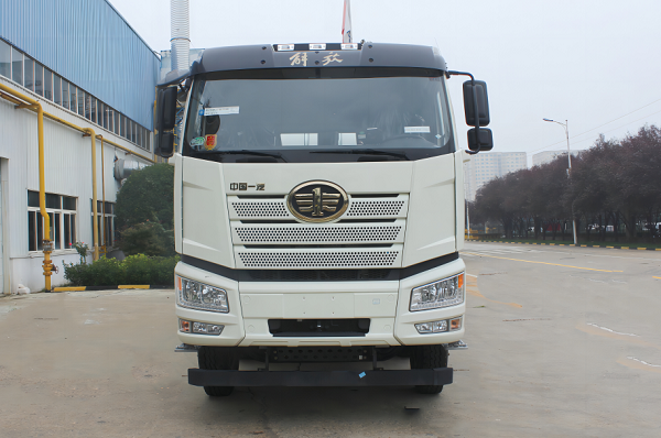 混動(dòng)攪拌車的成本怎么樣？對(duì)比傳統(tǒng)攪拌車優(yōu)勢(shì)明顯！