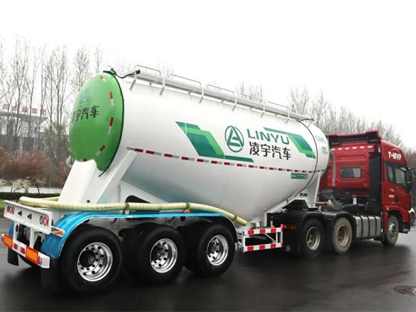 選粉罐車認(rèn)準(zhǔn)“小白罐”，理由超簡單